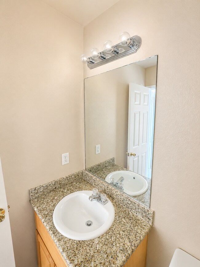 Building Photo - AVAILABLE MID AUGUST!! 3bd/2ba in Harker Heights!