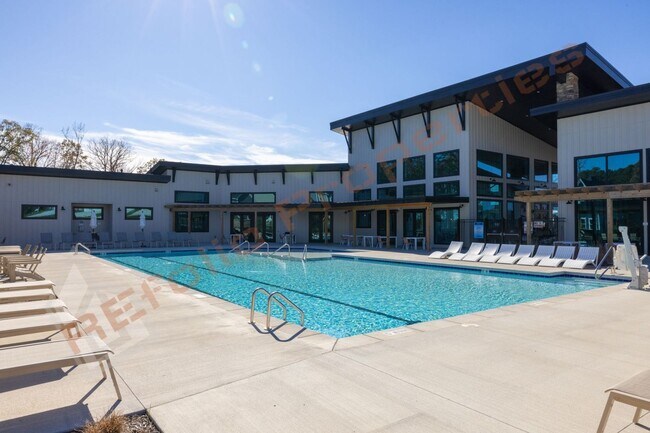 Building Photo - Brand New 3 Story 4 bedroom, 3.5 bathroom ...