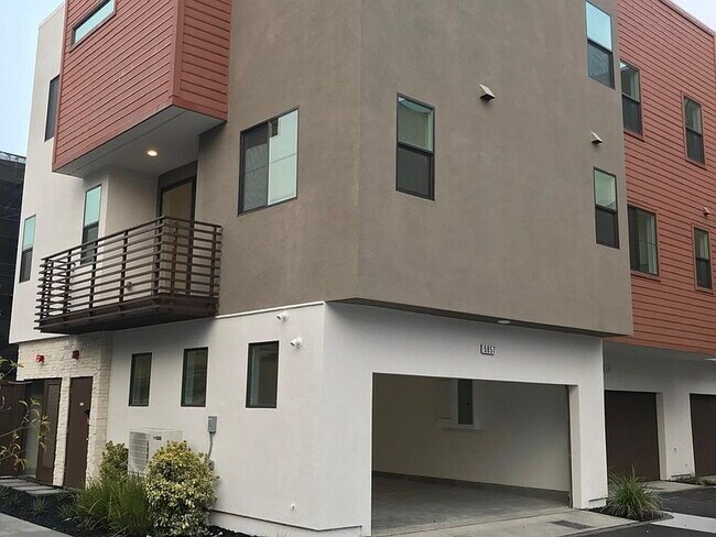 Building Photo - 3-Bedroom Gem with 2 Baths and 1,748 Sq Ft of Comfort in Dublin, CA!"