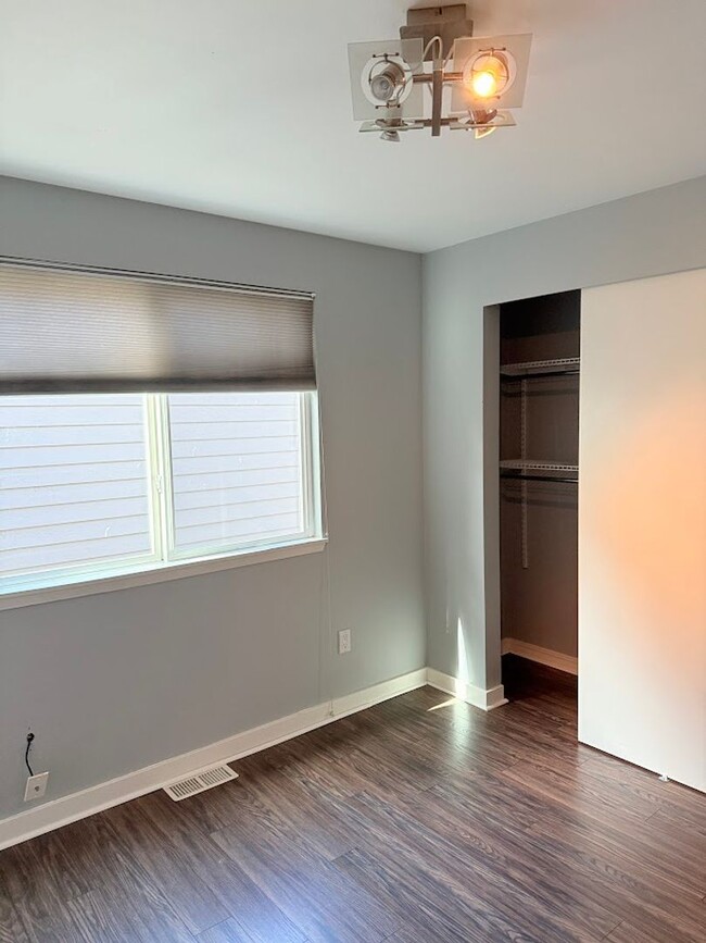 Building Photo - ? Charming 3BR/2.5BA Home in Kirkland, WA ?