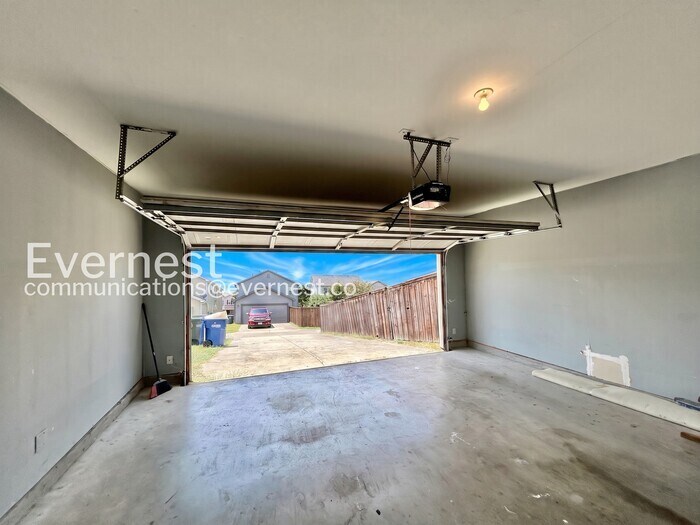 Building Photo - 7105 Cotton Seed Dr
