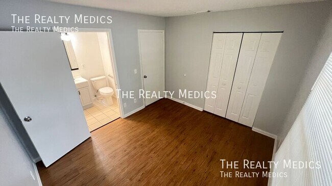 Building Photo - 1984 Agora Cir SE