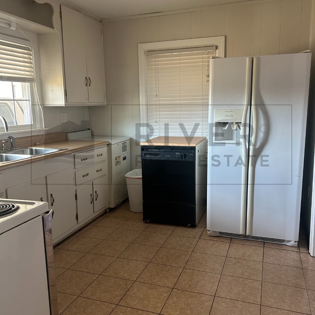 Building Photo - 707 Pasadena Ave