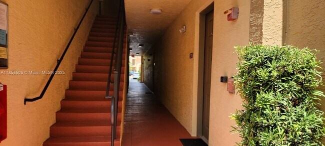 Building Photo - 4506 SW 160th Ave