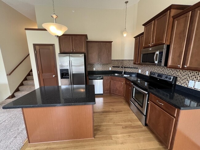 Building Photo - 15212 Maryland Ave