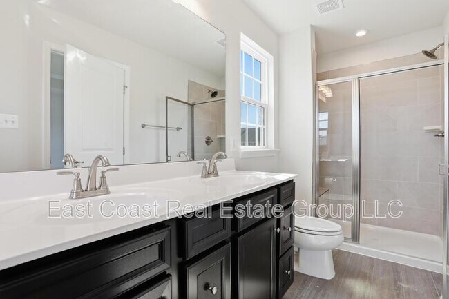 Building Photo - 105 Dripping Spring Dr