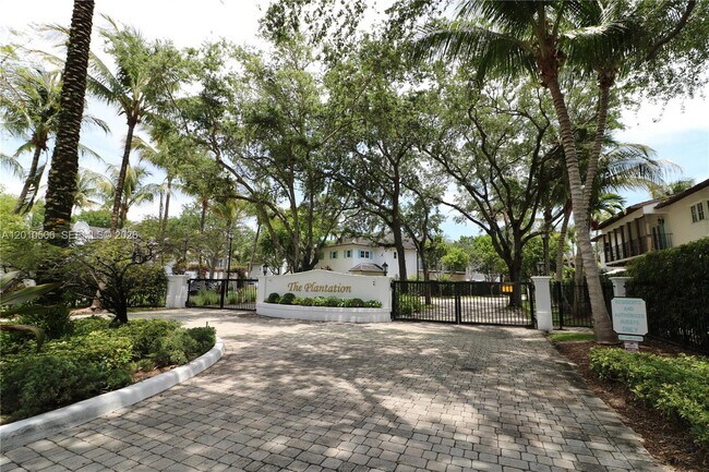 Building Photo - 7961 SW 110th Ter