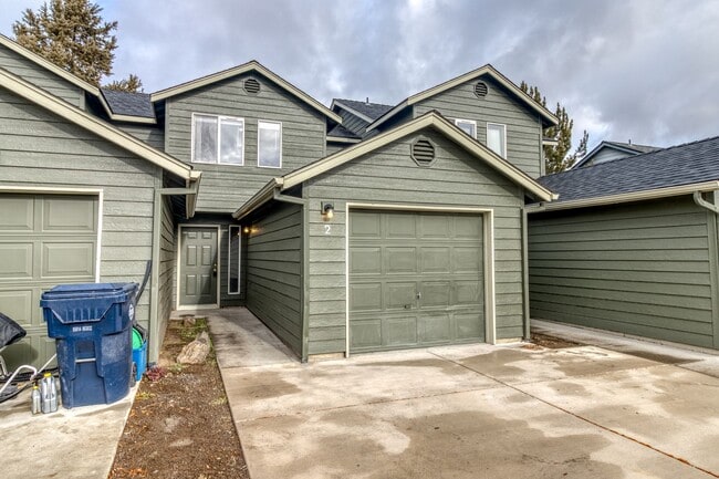 Building Photo - me2720