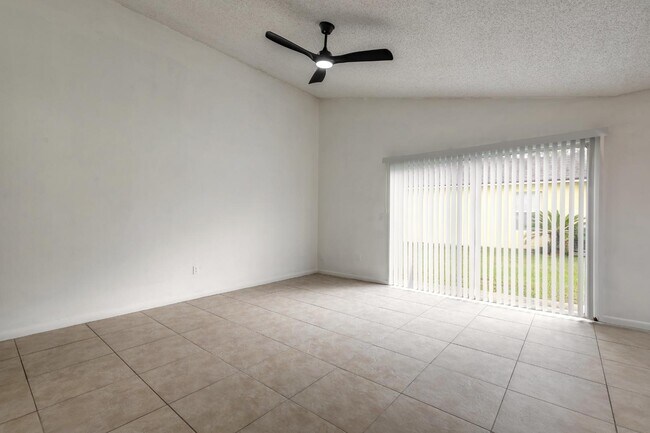 Building Photo - 91 Wellwood Ln