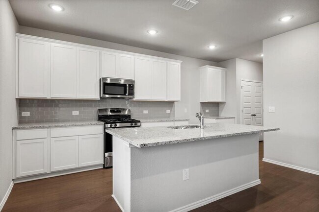 Building Photo - 5004 Sea Salt Dr