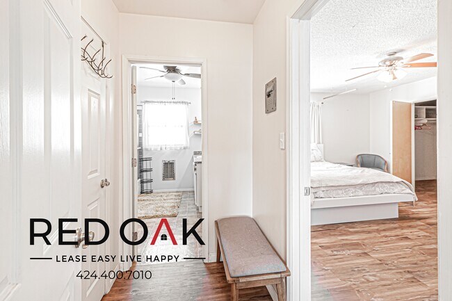 Building Photo - 4505 Santa Rosalia Dr
