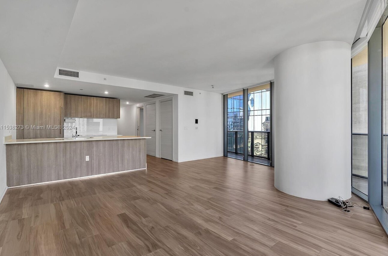 Building Photo - 801 S Miami Ave