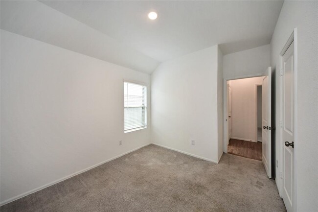 Building Photo - 19348 Villa Mesa Dr