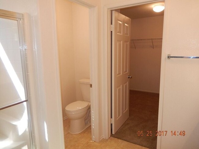 Building Photo - 37965 Encanto Rd