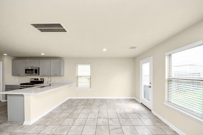 Building Photo - 19245 Reiner Gln Ct