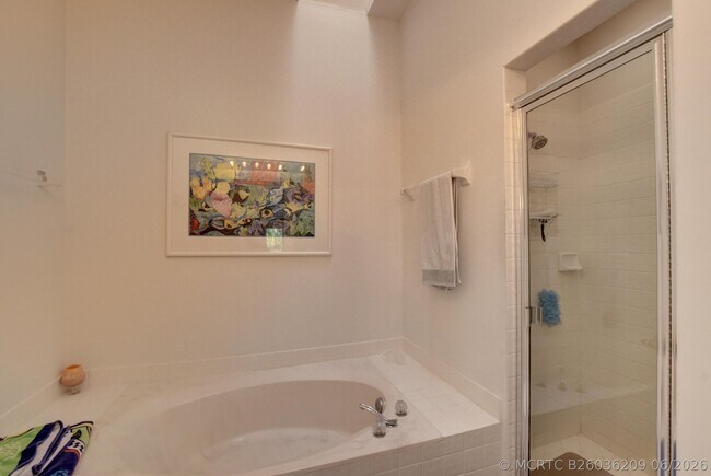 Building Photo - 22667 Meridiana Dr