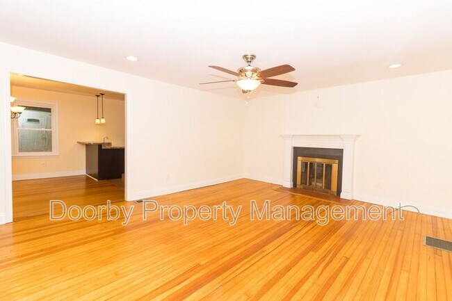 Building Photo - 1123 John Ross Rd