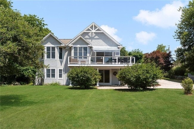 Primary Photo - 790 Green Hill Beach Rd
