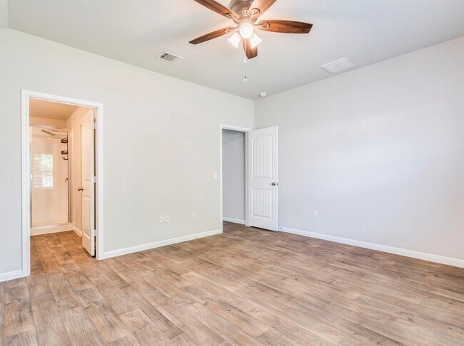 Building Photo - 136 Dunlin Ln