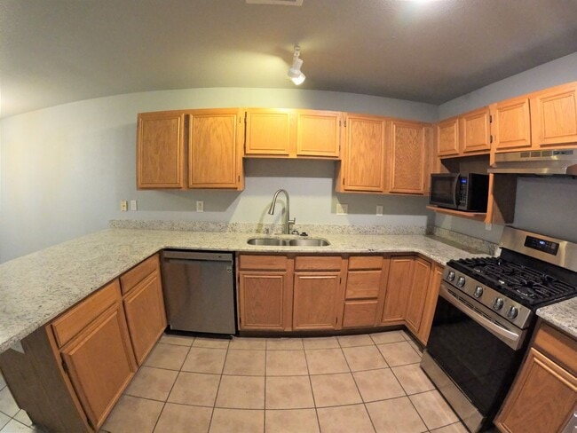 Building Photo - 3867 Thurston Ct