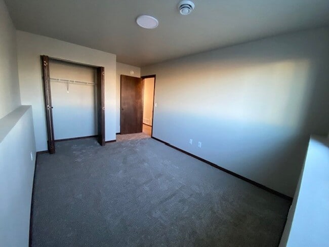 Building Photo - Beautiful home located in fast-growing Horace, ND.