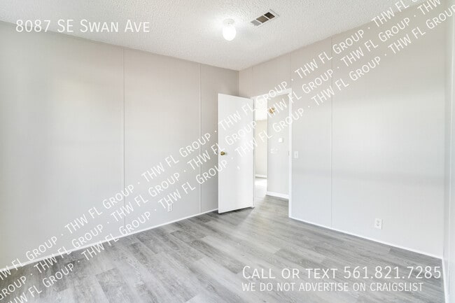 Building Photo - 8087 SE Swan Ave