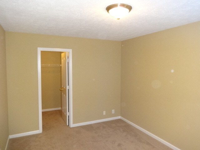 Building Photo - 7024 Legacy Dr
