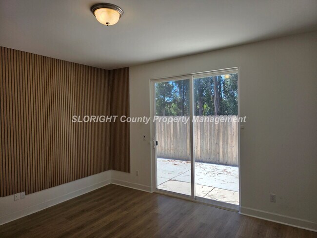 Building Photo - 1028 Forest St