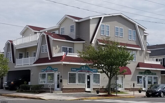 Building Photo - 1301 West Ave
