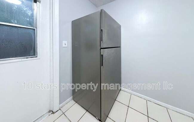 Building Photo - 972 San Christopher Dr