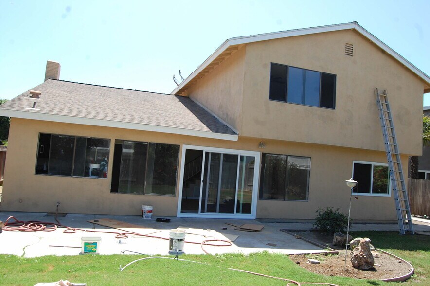 Building Photo - 6401 Glenfox Dr