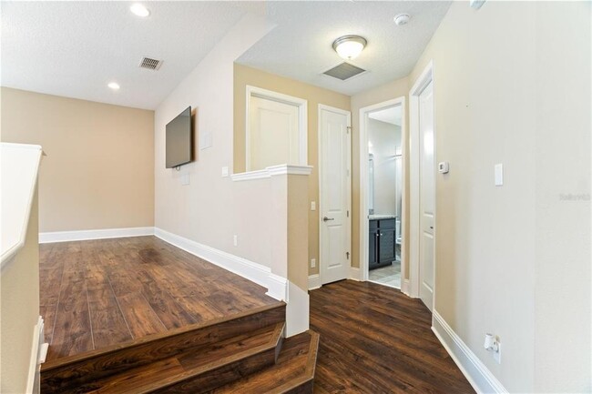 Building Photo - 13041 Gabor Ave
