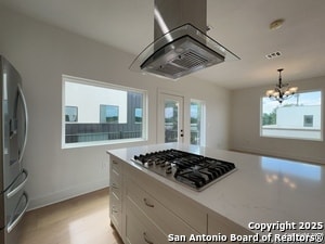 Building Photo - 2615 S Flores St