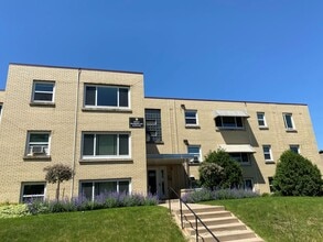 Building Photo - 4610 Bryant Ave S