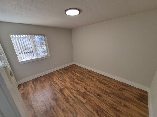 Building Photo - 3BR/2BA Retreat in Tollgate development - Sisters