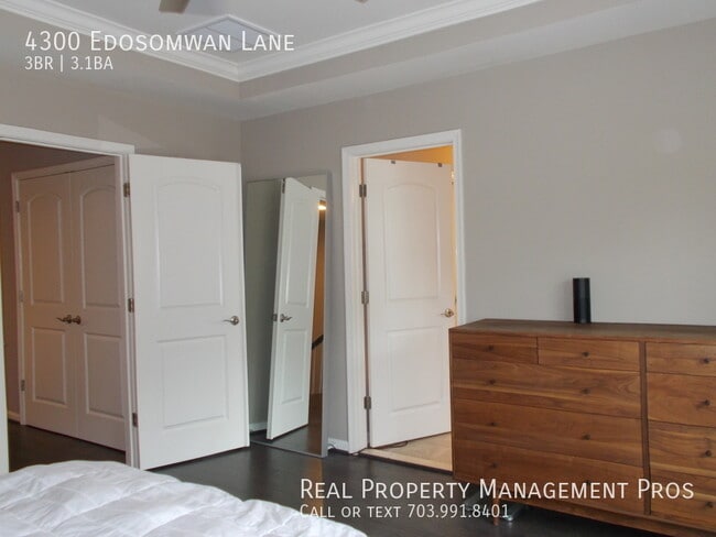 Building Photo - 4300 Edosomwan Ln