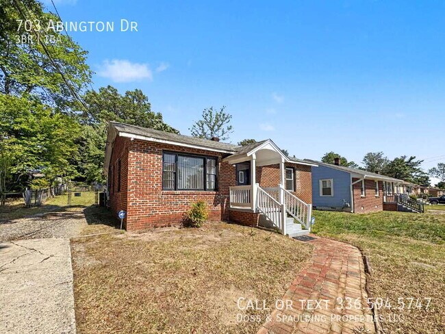 Building Photo - 703 Abington Dr