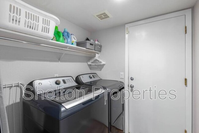 Building Photo - 17618 N 47th St