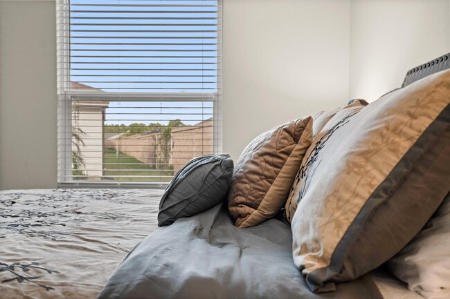 Building Photo - 4981 Ellie Ln