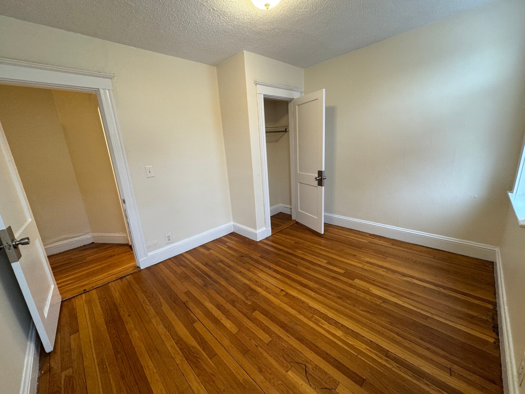 Building Photo - 5 Barrows St