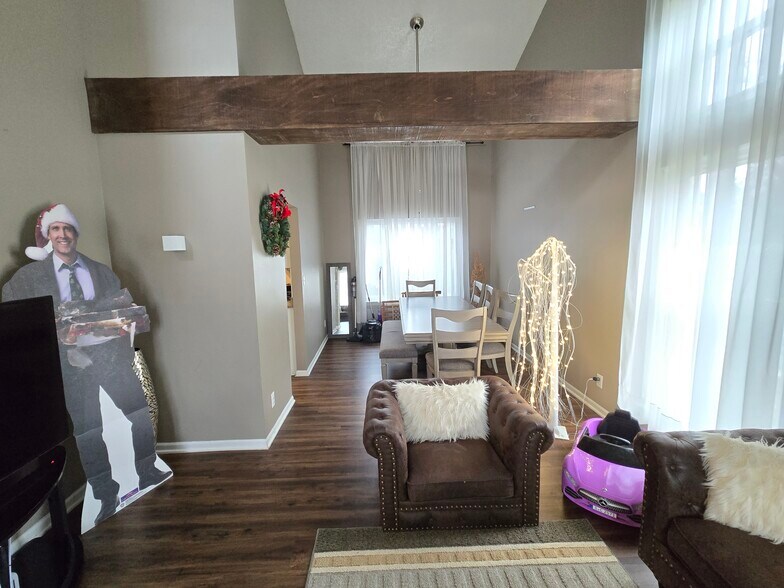 Building Photo - 25 Saxon Ct