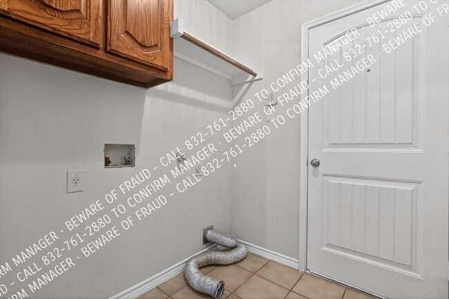 Building Photo - 12079 Kingsville Dr