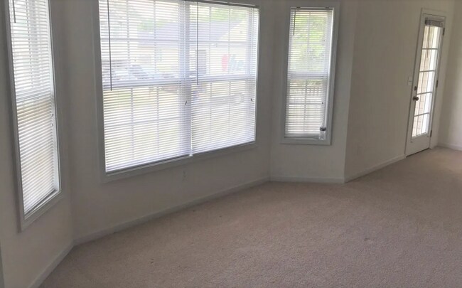 Building Photo - Charming 3-bedroom, 2.5-bathroom home located in the heart of Hopkins, SC