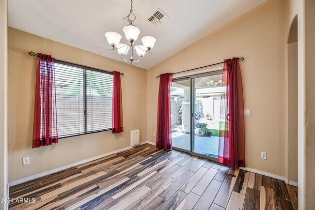 Building Photo - 2992 E Blue Ridge Way