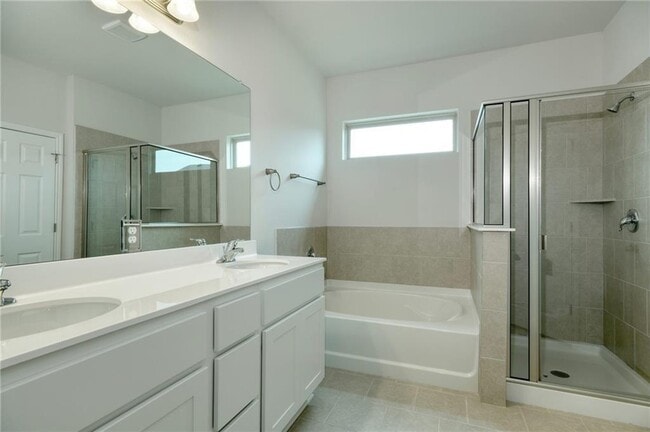 Building Photo - 801 Falkland Trace