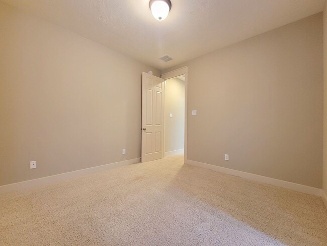 Building Photo - 1237 Hobbs Reach Ln
