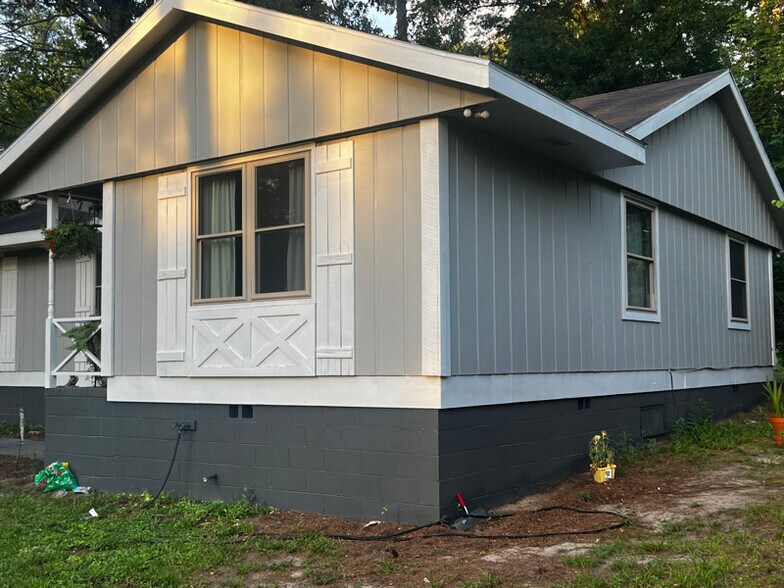 Building Photo - 129 Jean Dr