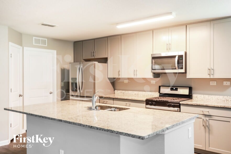 Building Photo - 3031 Greywood Ln