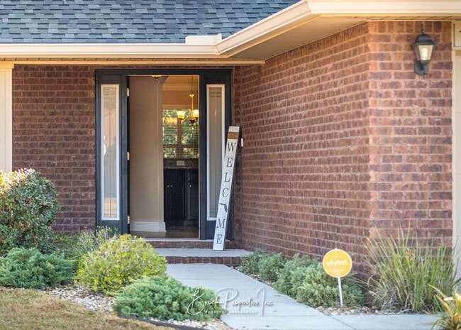 Building Photo - 2112 Stennis Dr