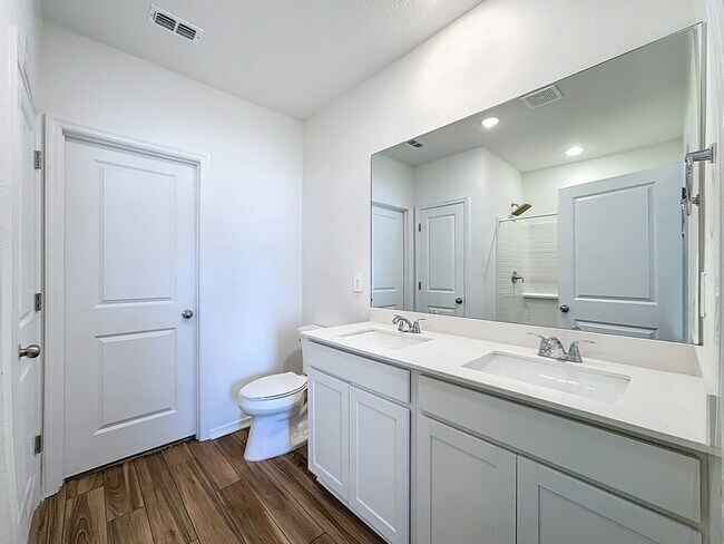 Building Photo - 13126 Cedar Elm Ln